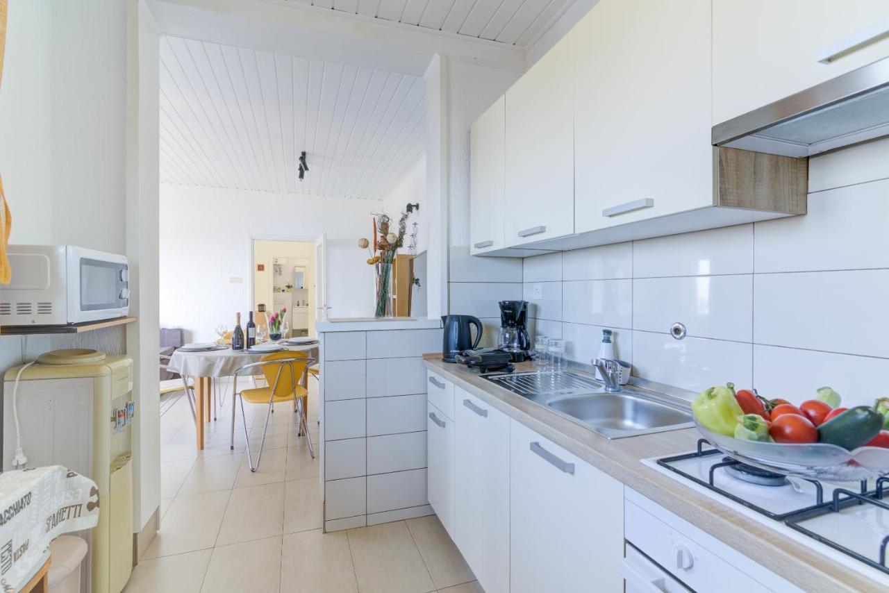 Miro Appartement Senj  Buitenkant foto