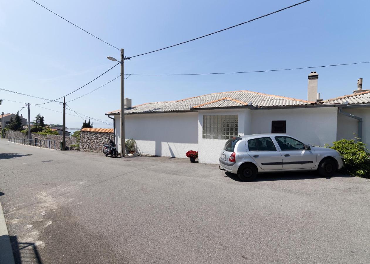 Miro Appartement Senj  Buitenkant foto