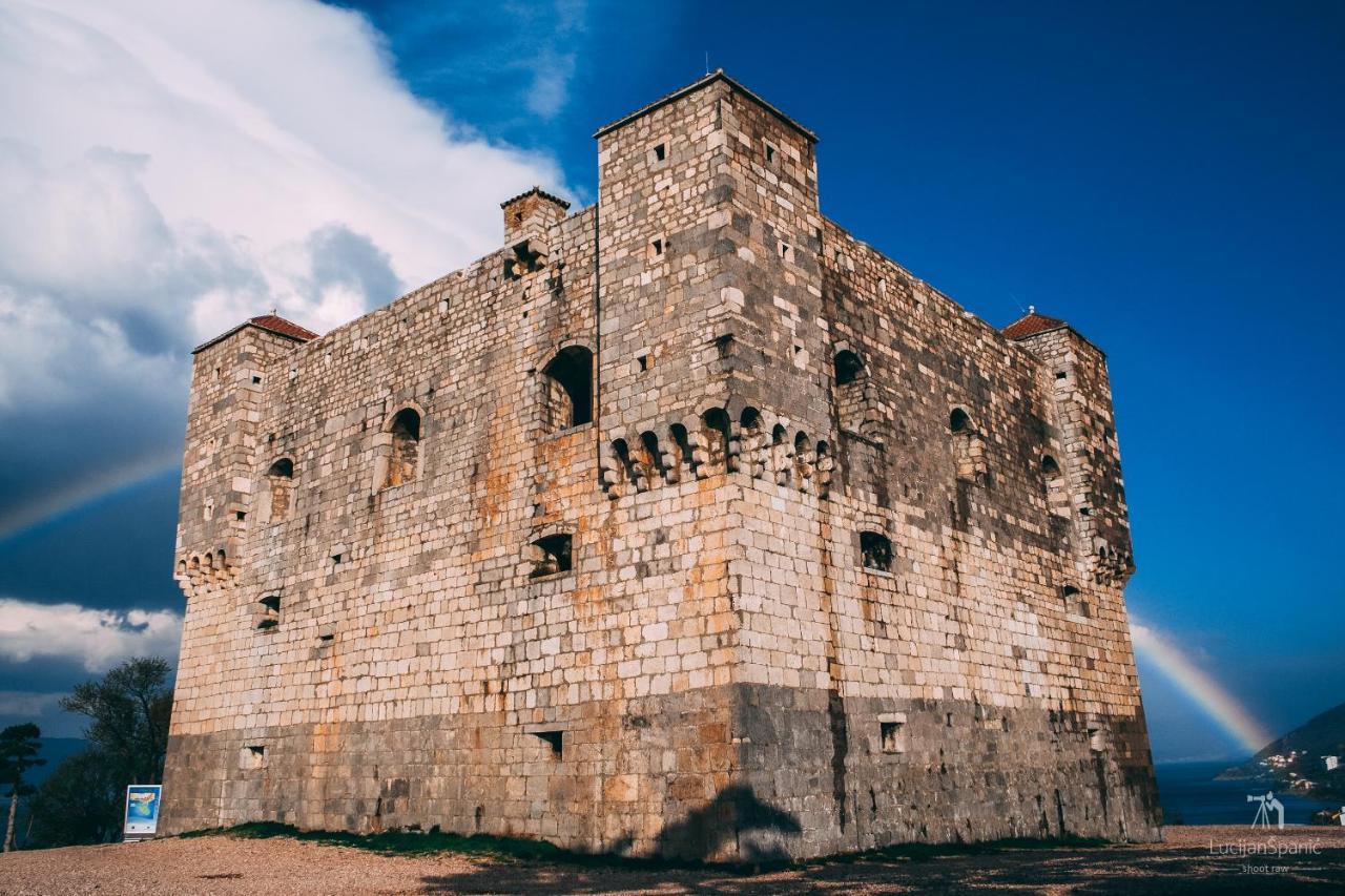 Miro Appartement Senj  Buitenkant foto