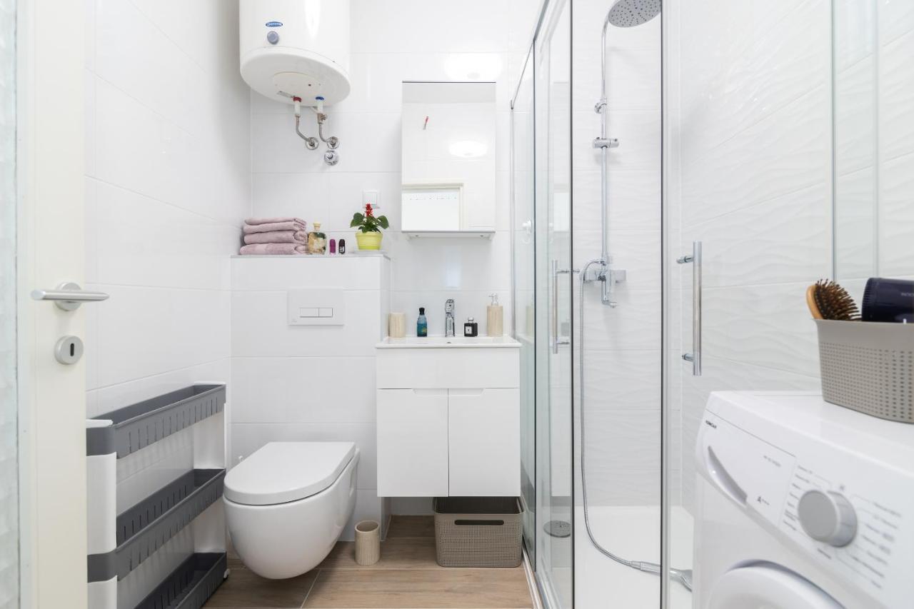 Miro Appartement Senj  Buitenkant foto