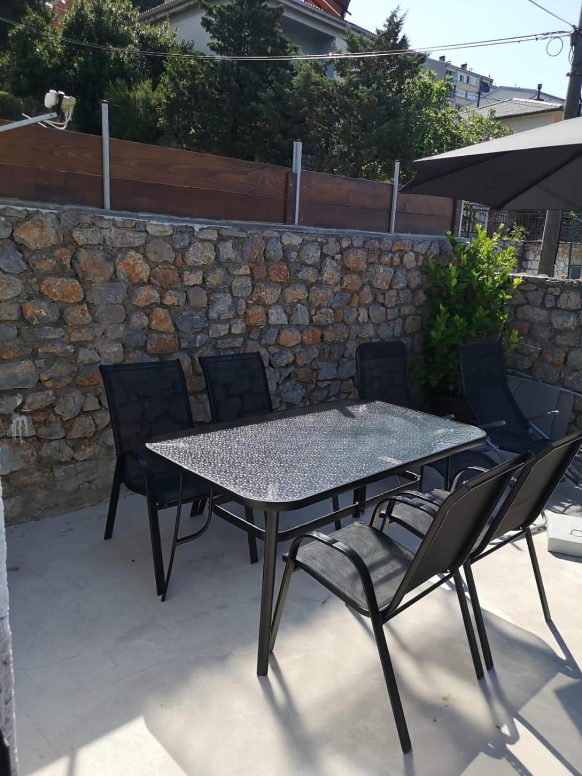 Miro Appartement Senj  Buitenkant foto