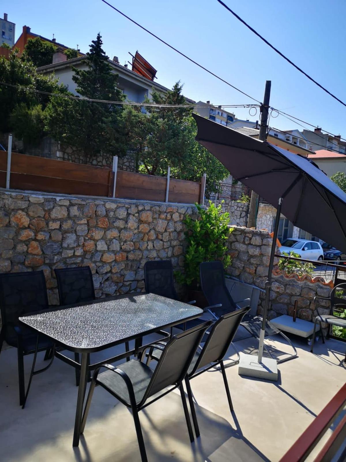 Miro Appartement Senj  Buitenkant foto